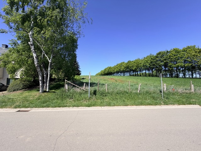 Terrain à bâtir avec une vue splendide