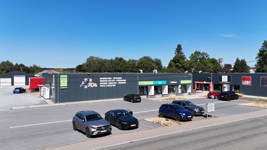 À louer à Recogne – Surface commerciale de 150 m² à 675 m²