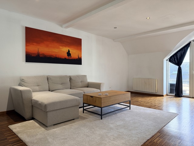 Charmant logement avec terrasse, à proximité des commodités